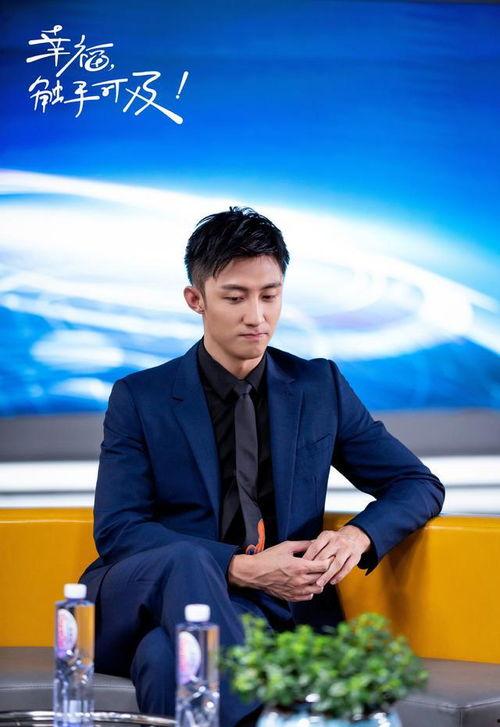 黄景瑜照片最新爆料视频,帅气形象引粉丝热议